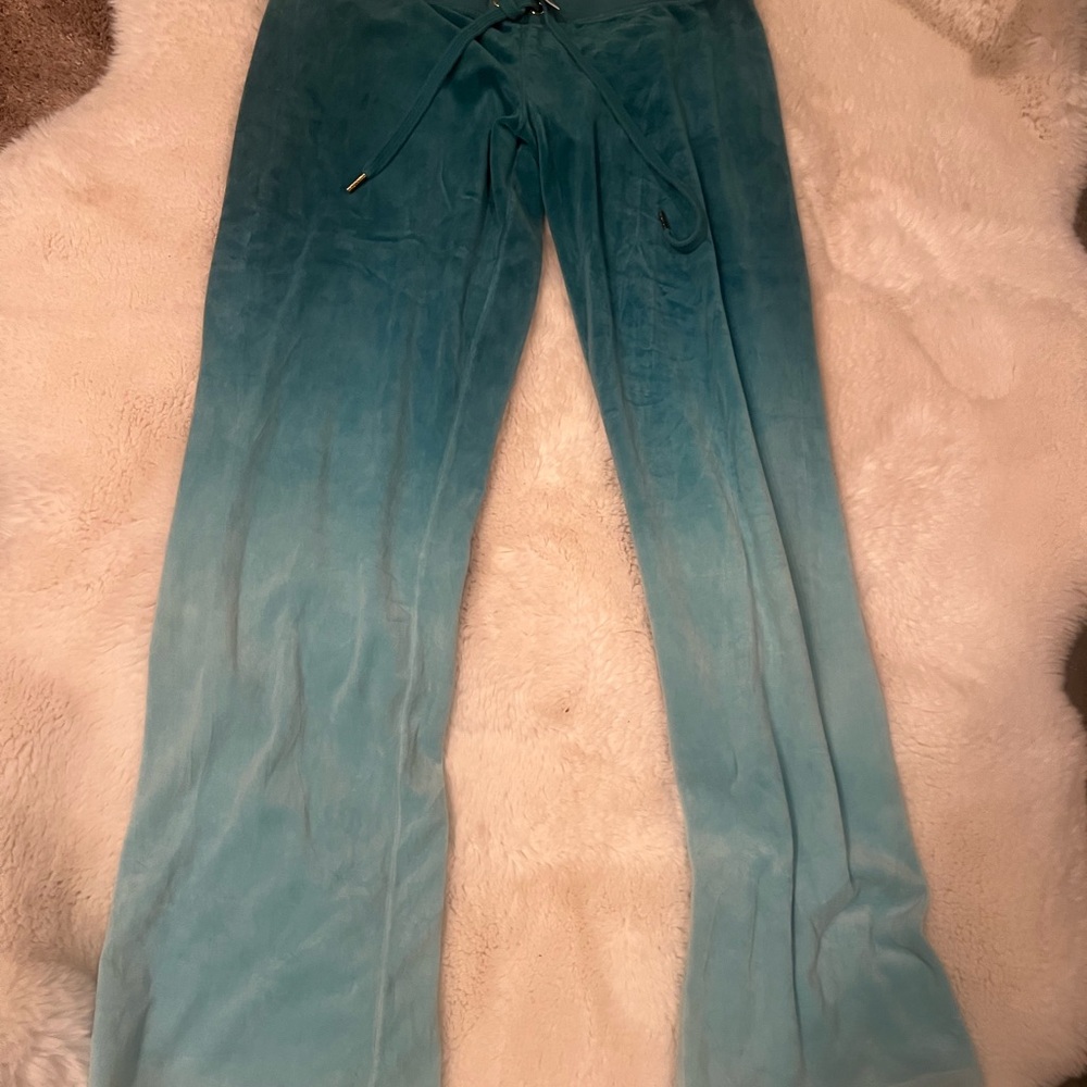 Juicy Couture y2k boutique Velour Hoodie and Joggers 2 piece L bottom XL Hoodie. - Picture 13 of 13